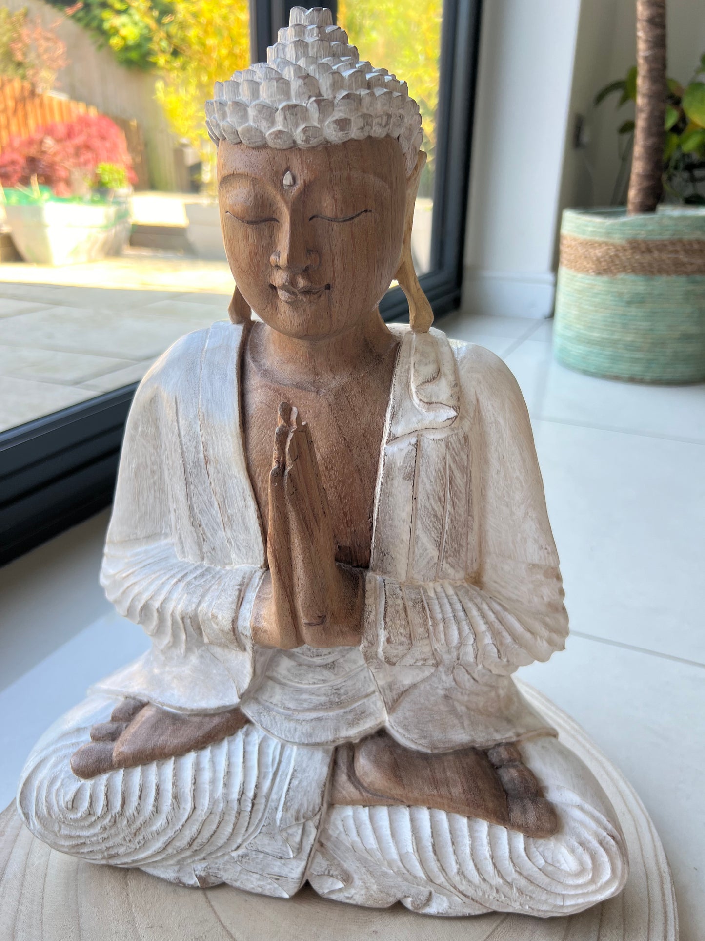 Buddha Wooden Statue, Welcome